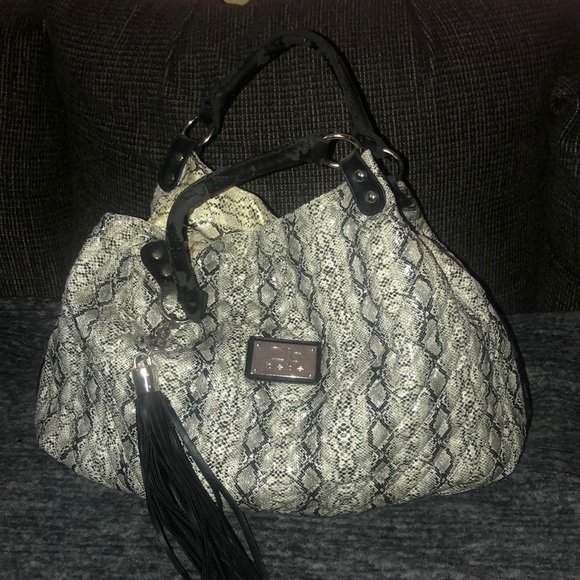 2b Bebe Handbag - Picture 2 of 8